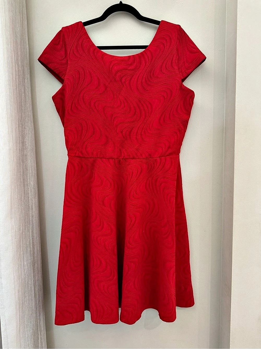 Ronni Nicole Red Textured Midi Dress Size 14 Like New